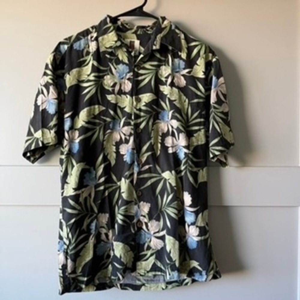 Tori Richard Button Up Shirt Mens Small Black Floral Tropical Orchid Hawaiian